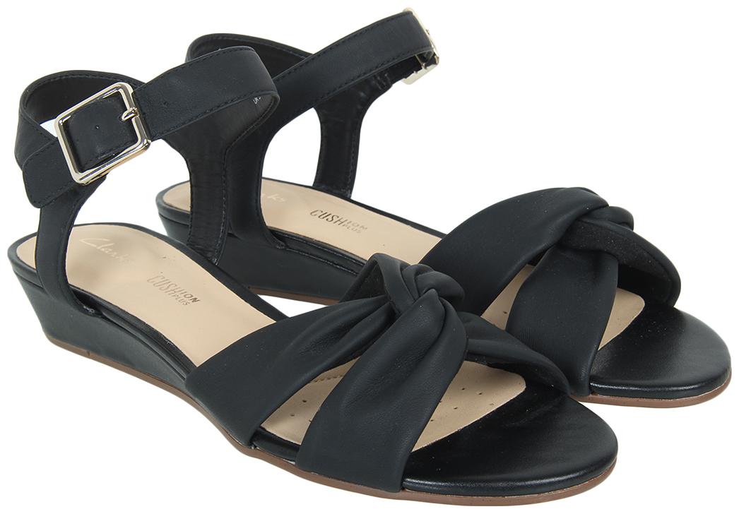 

Clarks Women Black Sandals