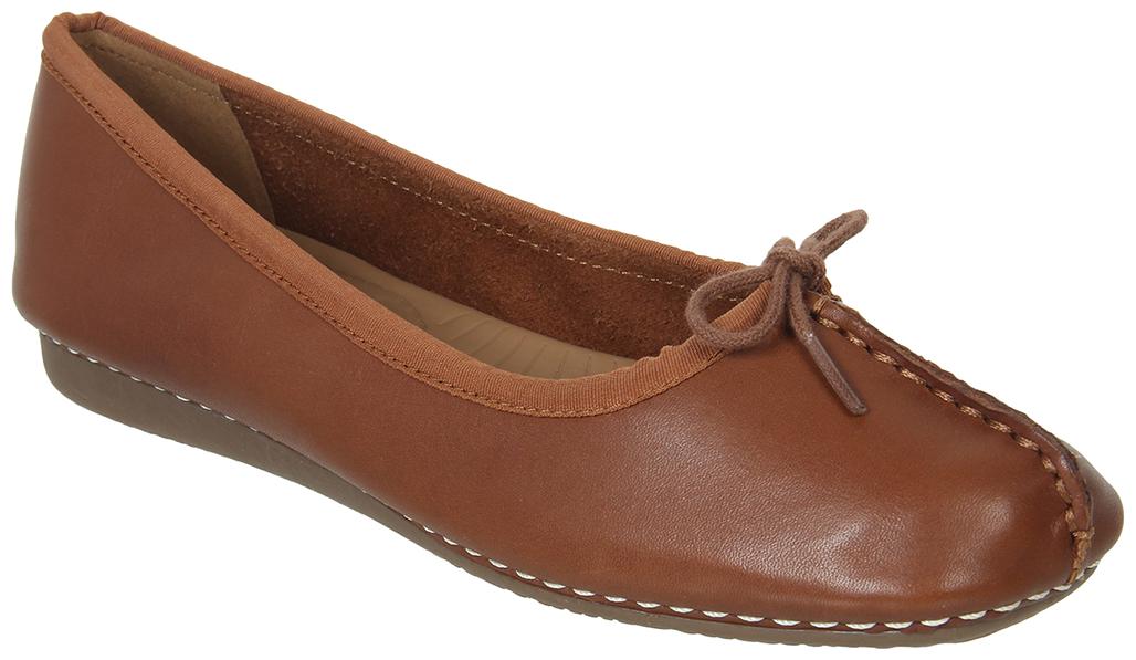 

Clarks Women Brown Espadrilles