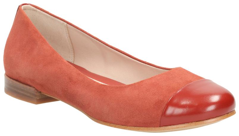 

Clarks Women Red Bellies