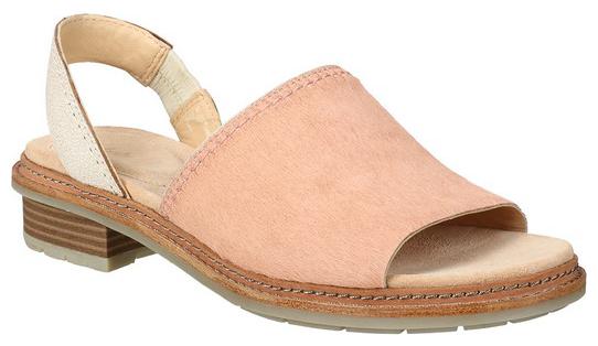 

Clarks Women Pink Sandals