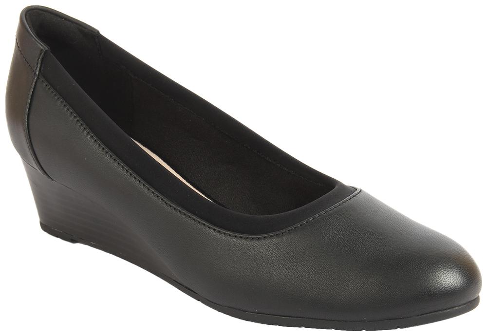 

Clarks Women Black Heeled Sandals