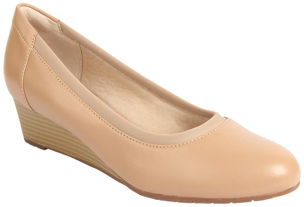 

Clarks Women Brown Heeled Sandals