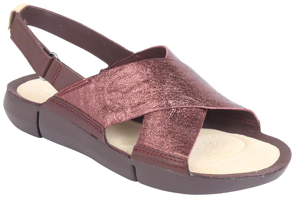 

Clarks Women Burgundy Sandals