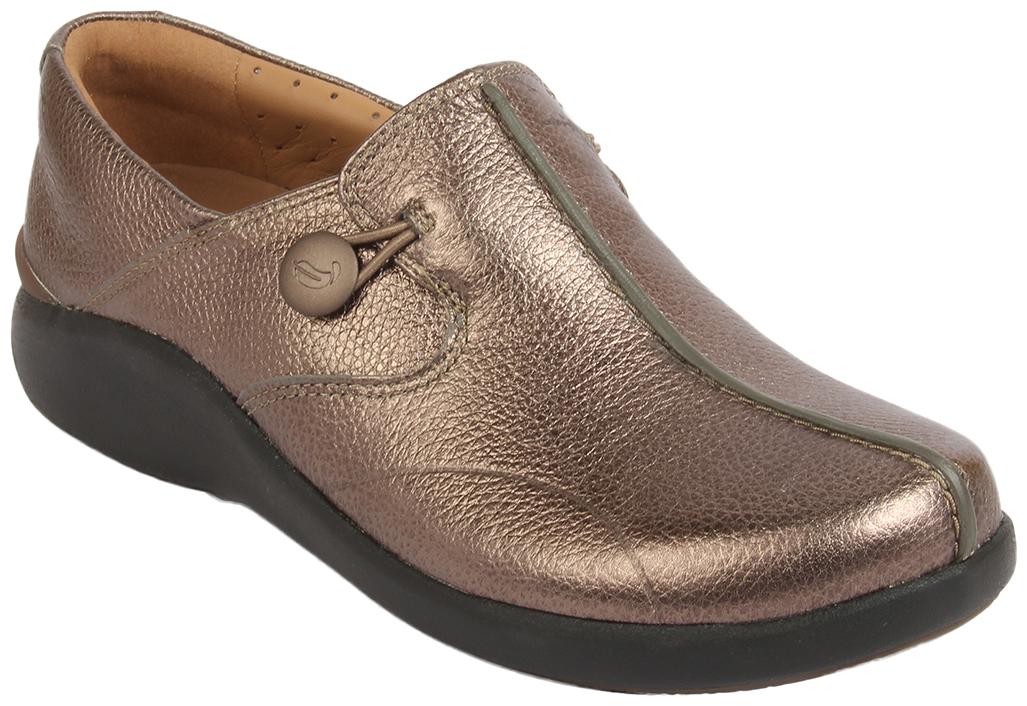 

Clarks Women Copper Loafers