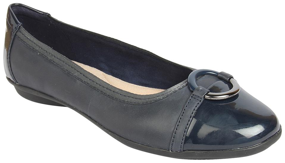 

Clarks Women Navy Blue Bellies