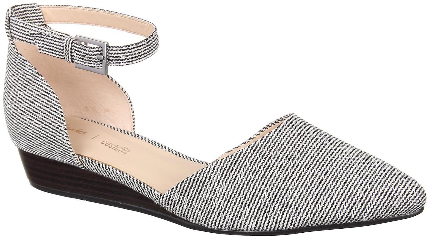 

Clarks Women Grey Sandals
