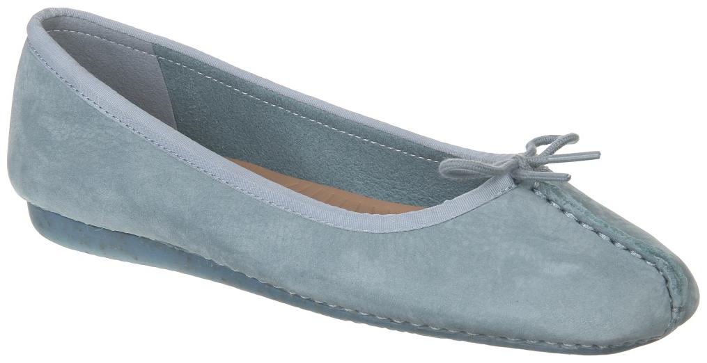 

Clarks Women Blue Bellies