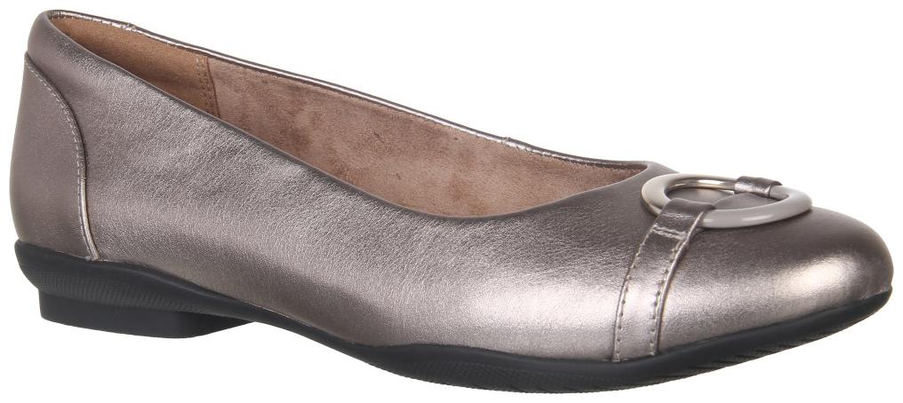 

Clarks Women Gold Bellies