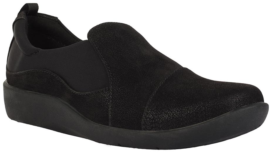 

Clarks Women Walking Shoes ( Black )