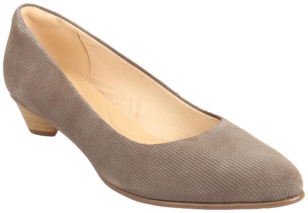 

Clarks Women Brown Heeled Sandals