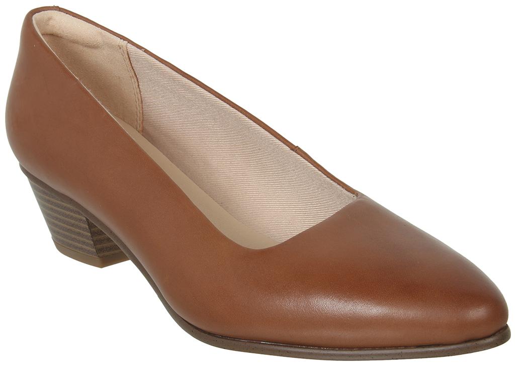 

Clarks Women Brown Wedges