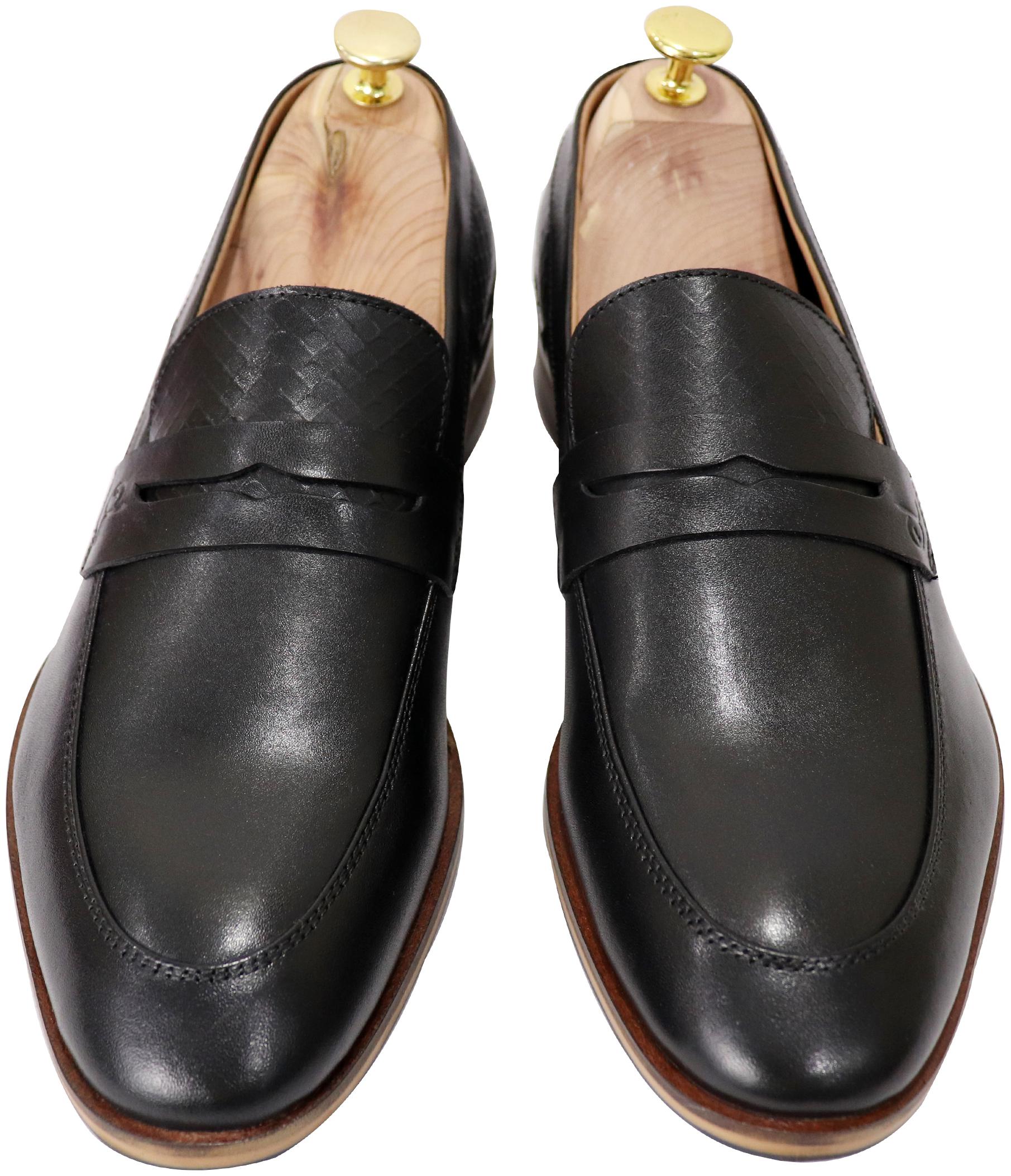 

CLOG LONDON Men Black Loafers - CL18006