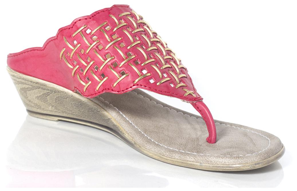

Craze Shop Red Sandals (Size-39)