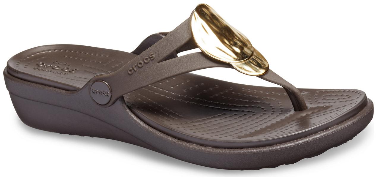 

Crocs Women s brown Sanrah Sandals