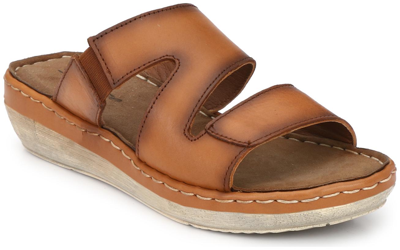 

Delize Tan Floater Sandals