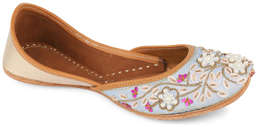 

DESI COLOUR Women Blue Mojaris