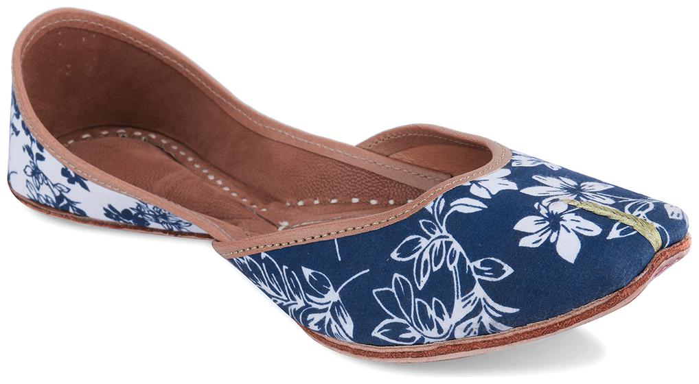 

DESI COLOUR Women Blue Mojaris