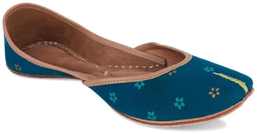 

DESI COLOUR Women Blue Mojaris