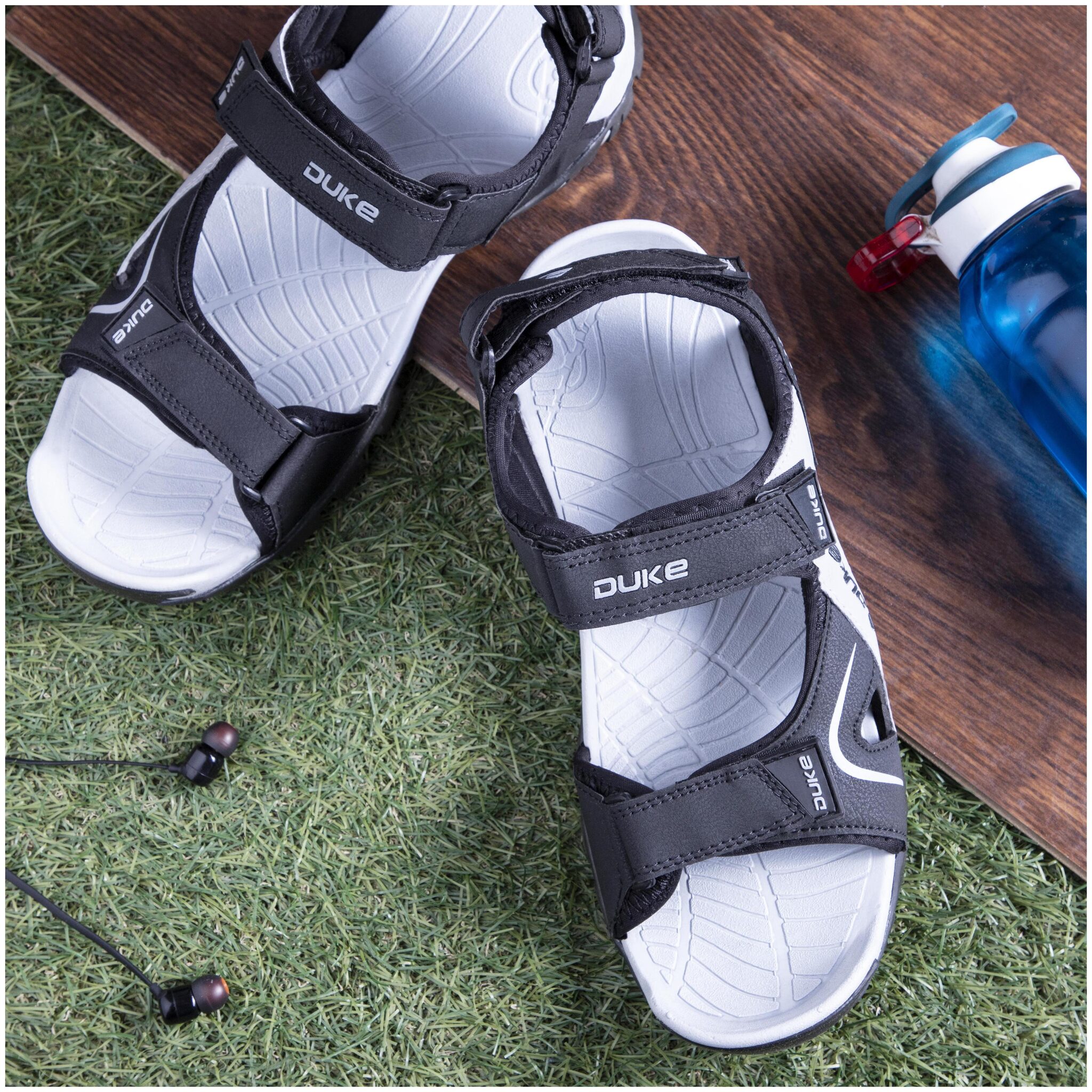 

Duke Men Black Sandals