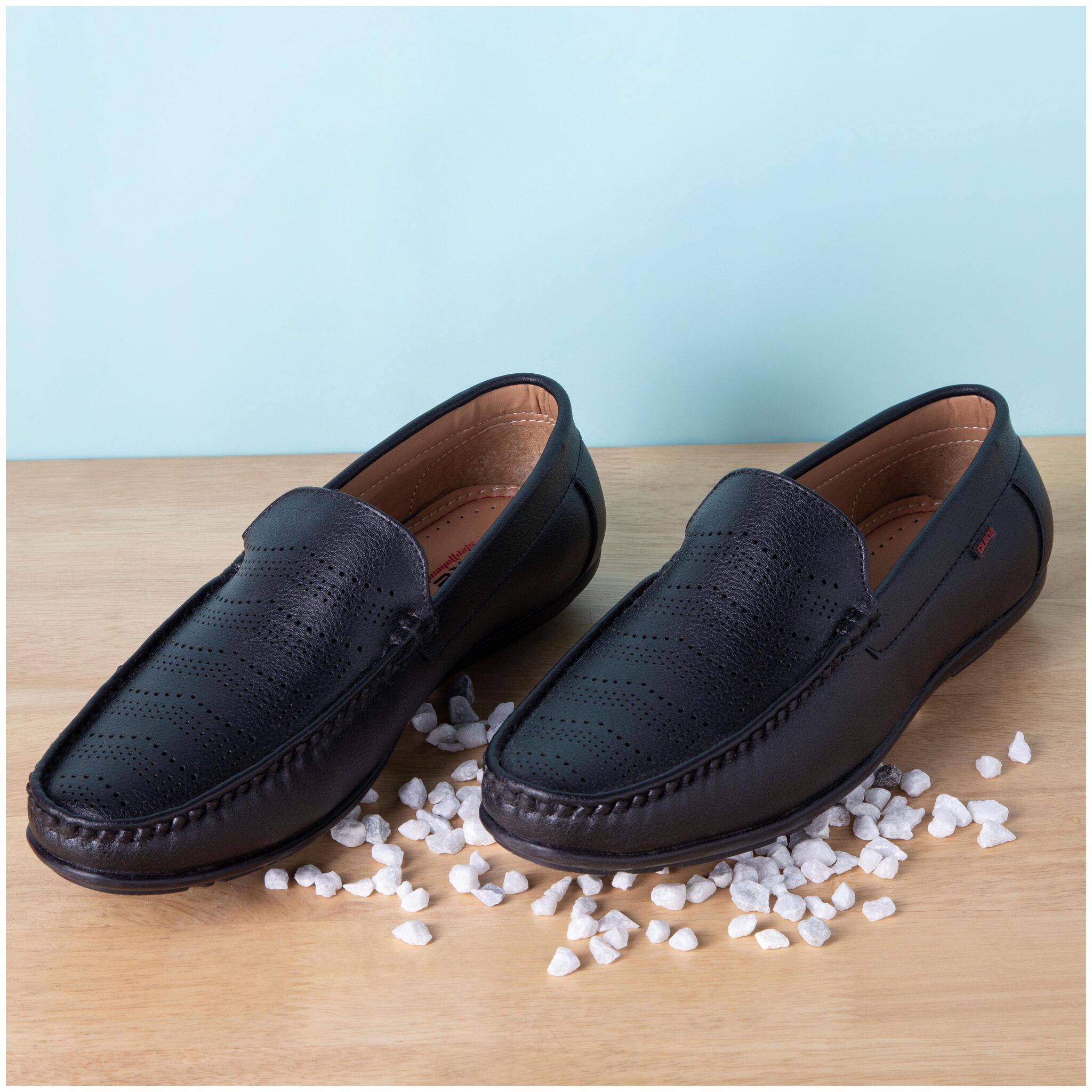 

Duke Men Black Loafers