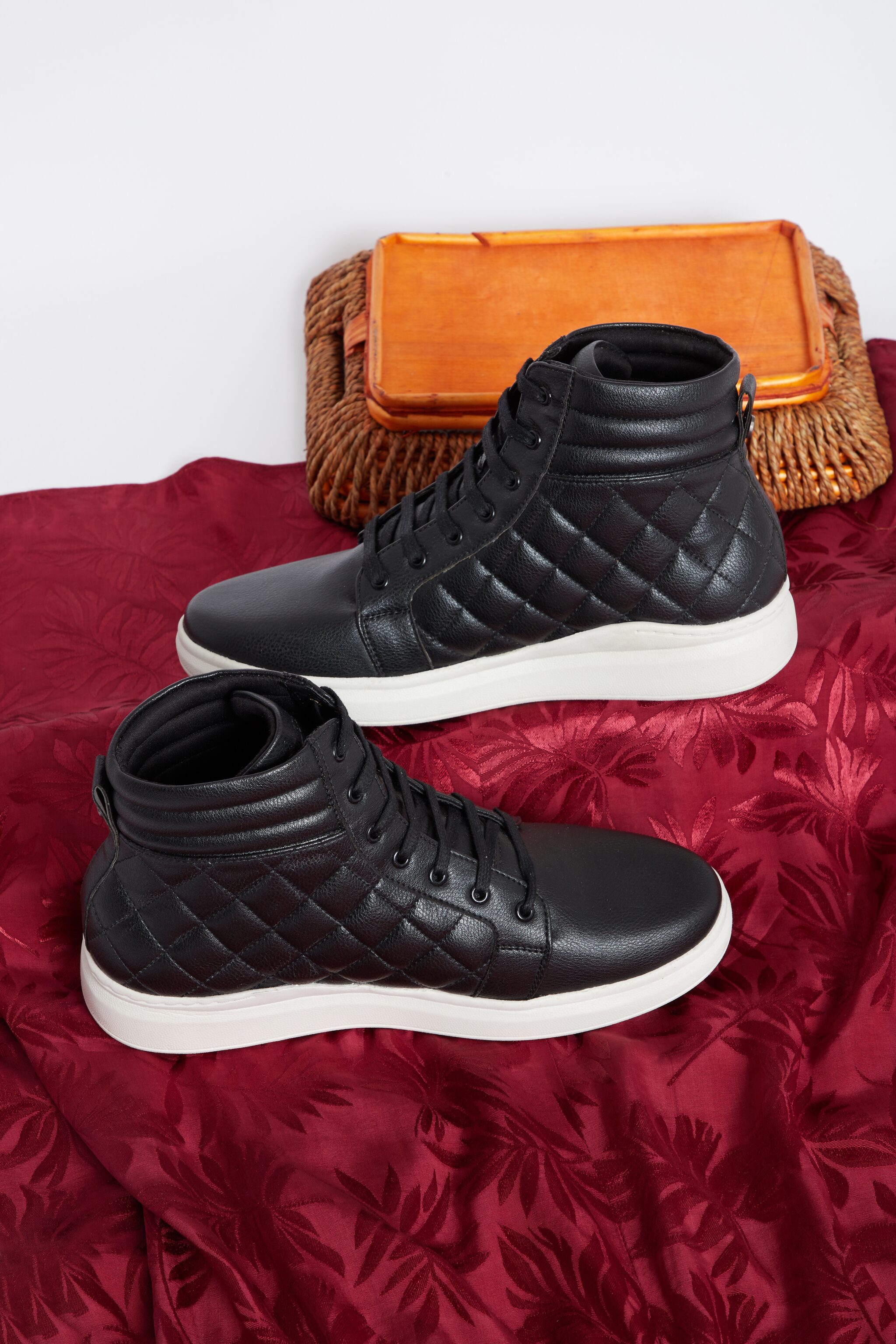 

Duke Sneakers Men Black Sneakers