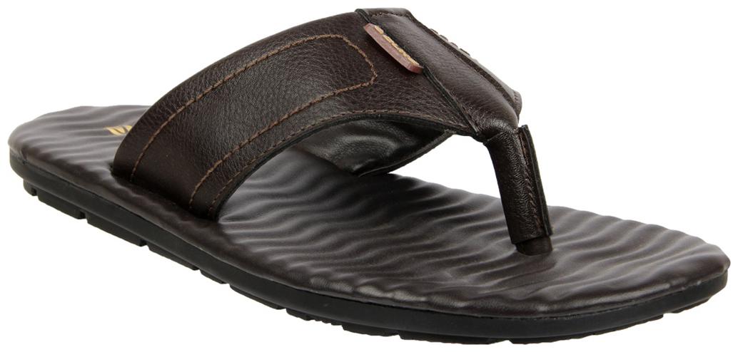 

Duke Men Black Lifestyle Slippers