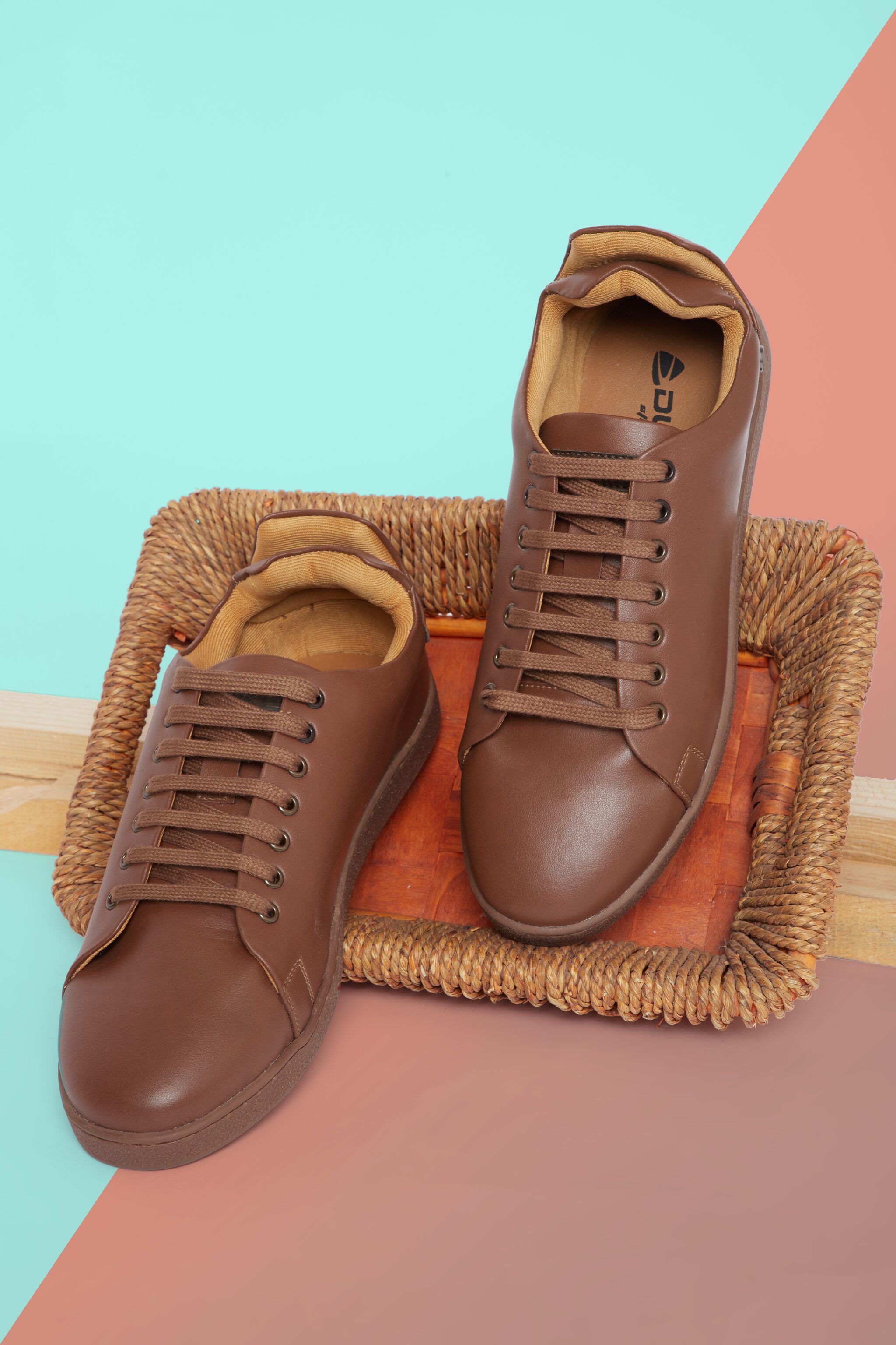 

Duke Sneakers Men Brown Classic Sneakers - Fwol526