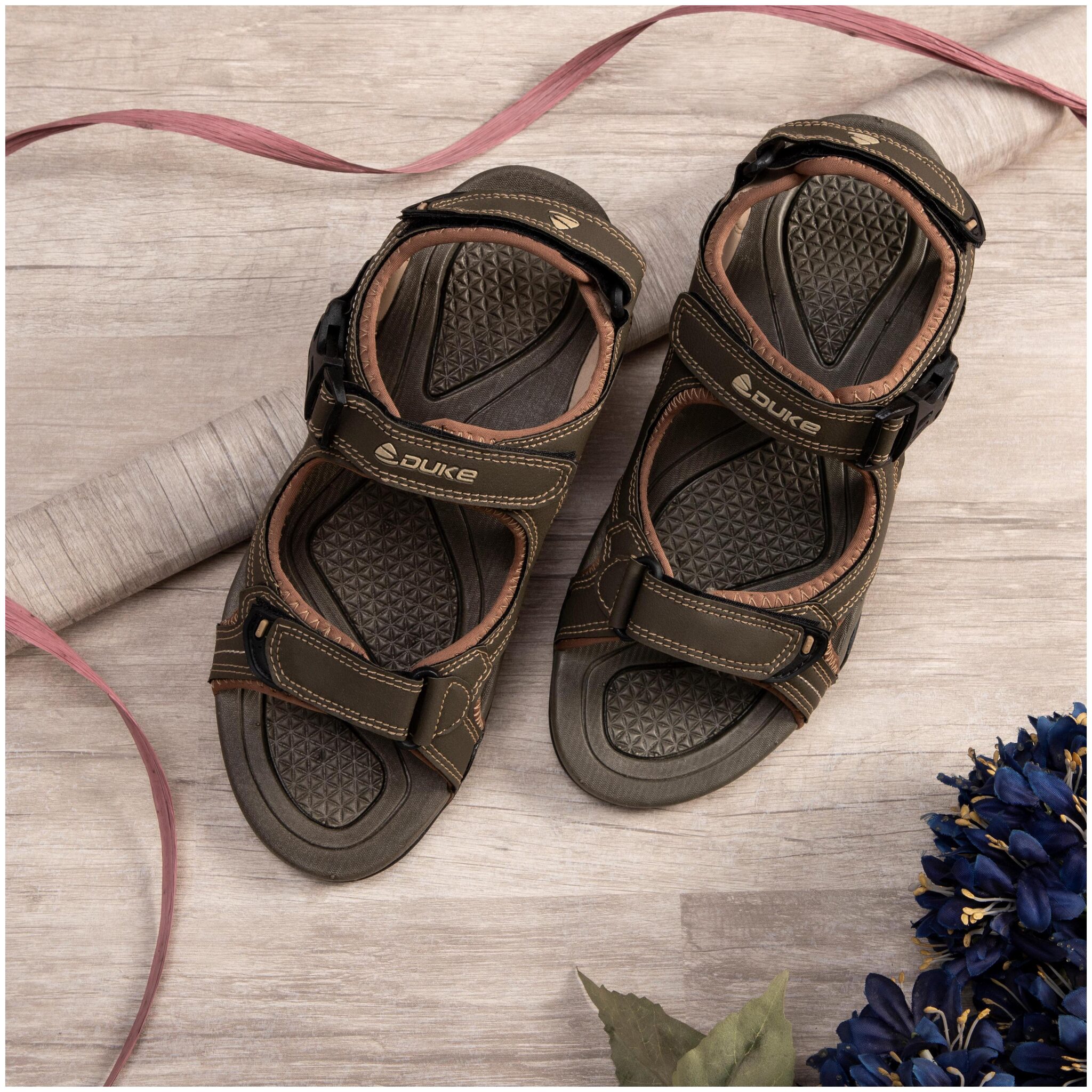 

Duke Men Green Sandals