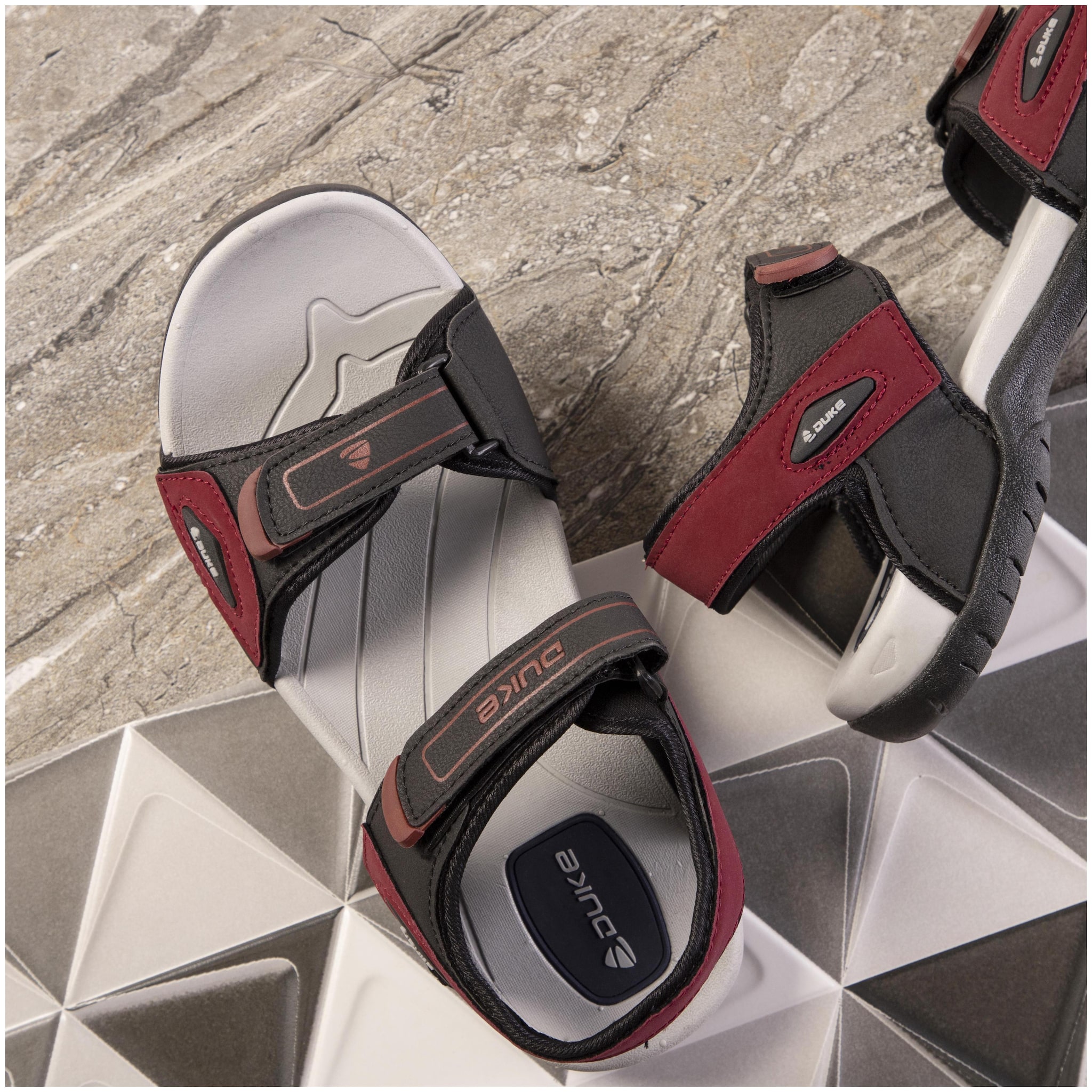 

Duke Men Maroon Sandals