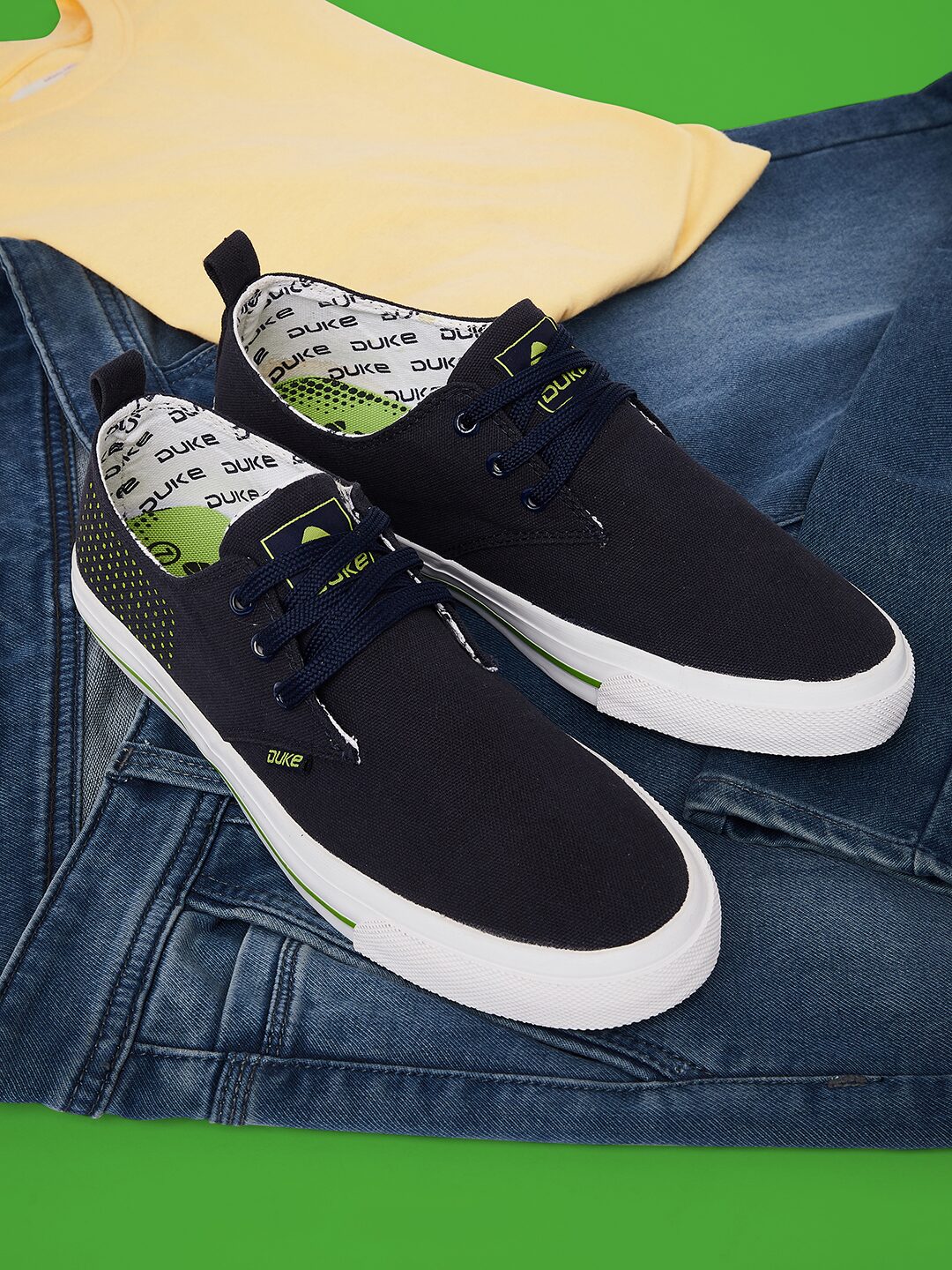

Duke Men Navy Blue Sneakers