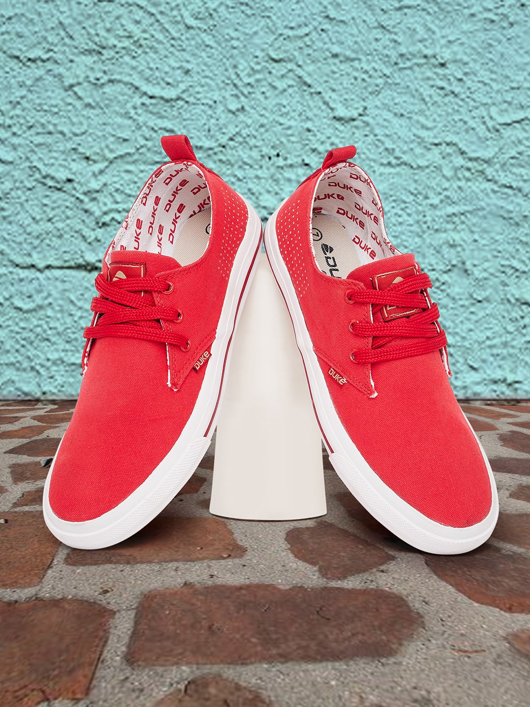 

Duke Men Red Sneakers