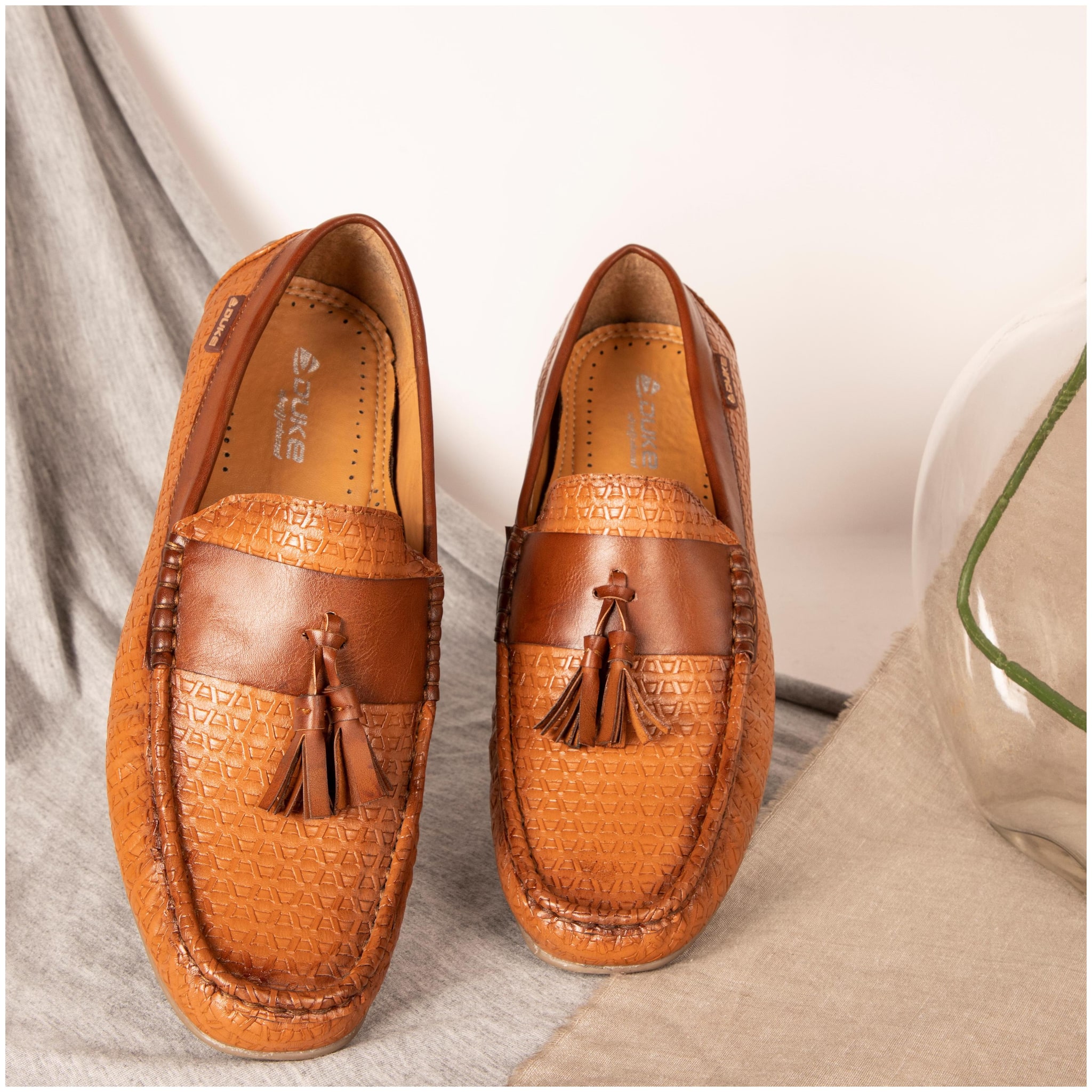 

Duke Men Tan Loafers
