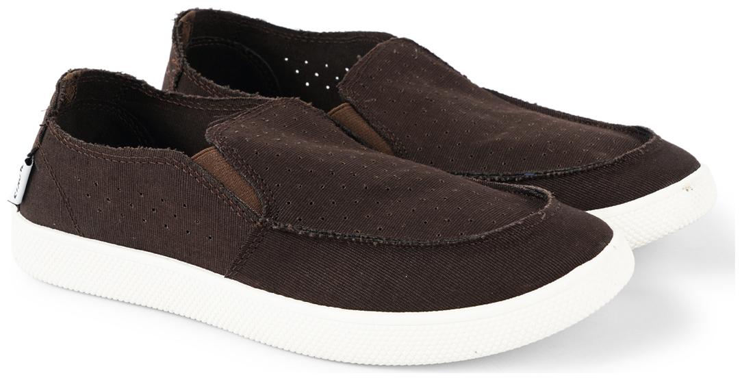 

Earton Men Brown Loafers