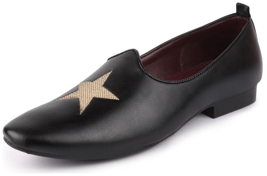 

Fausto Men s Black Ethnic Slip On Jutis and Mojaris