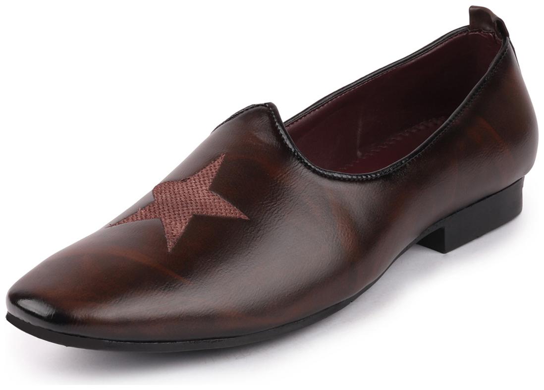 

Fausto Men s Brown Ethnic Slip On Jutis and Mojaris
