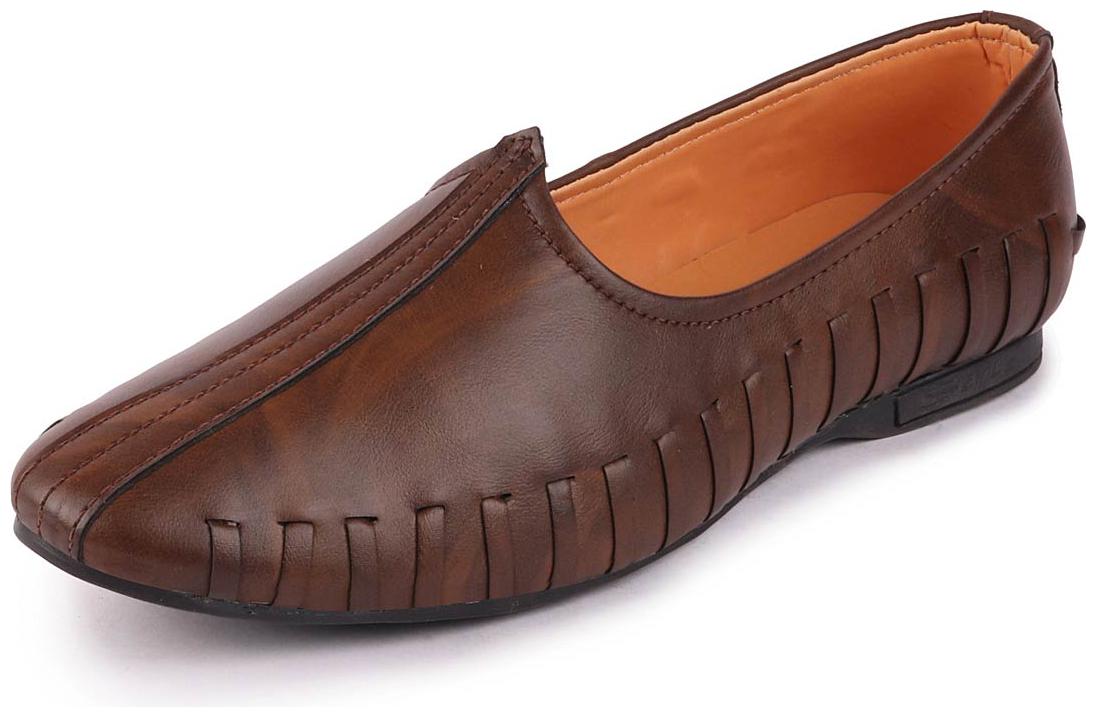 

Fausto Men s Brown Casual Jutis and Mojaris