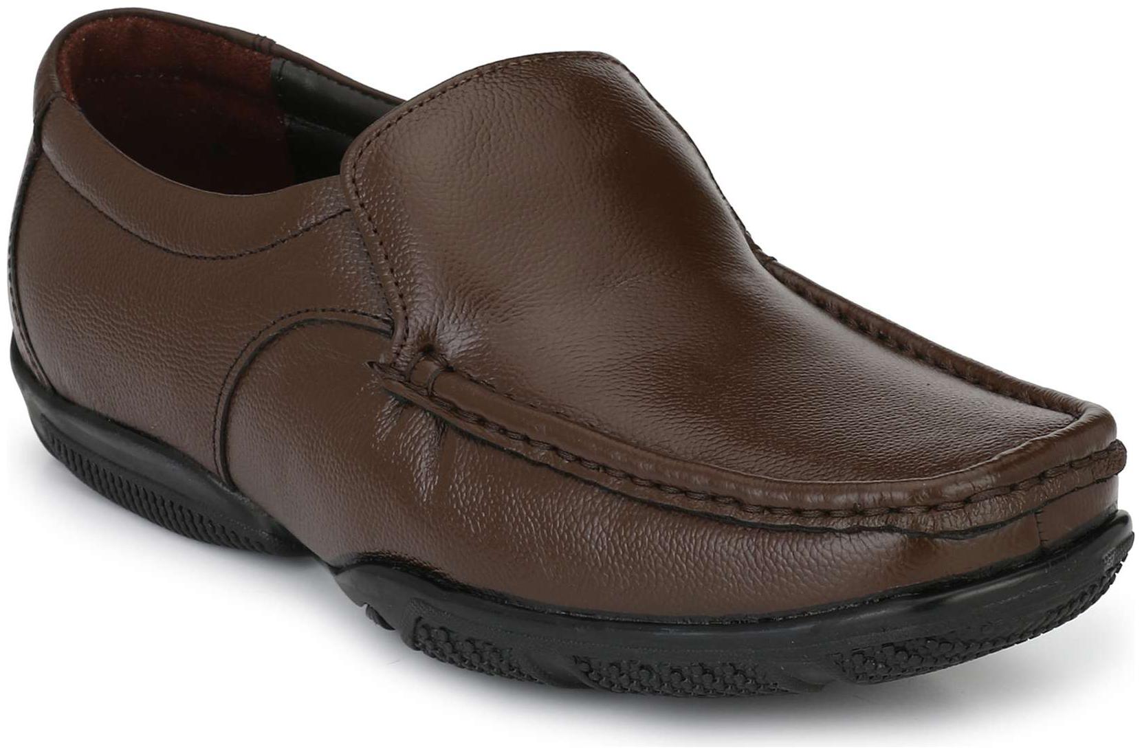 

Fentacia Men Brown Formal Shoes