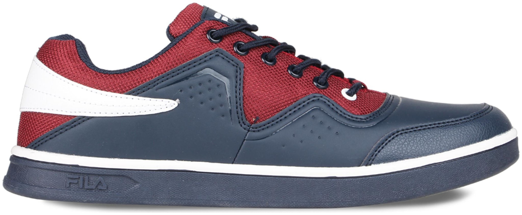 

Fila Men Blue Classic Sneakers - 11007591