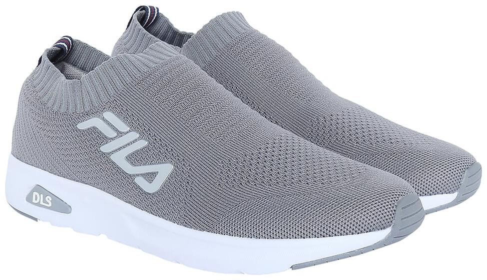 

Fila Women TERBAX W Running Shoes ( Grey )