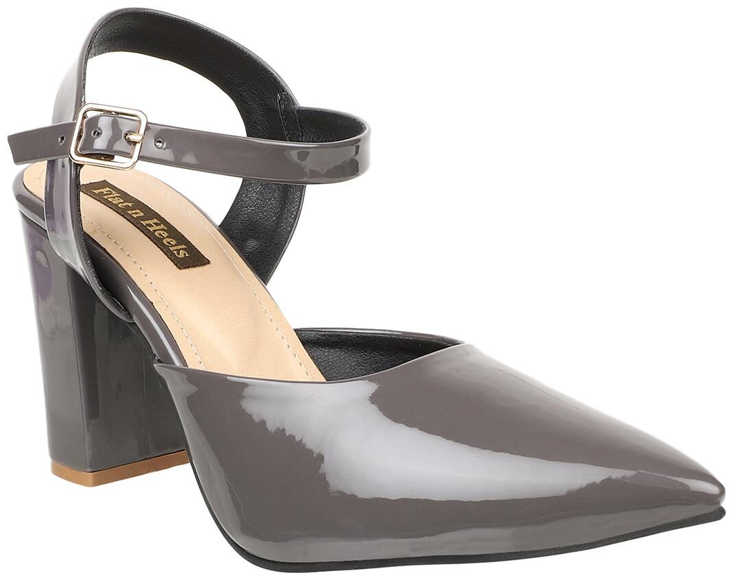 

Flat n Heels Women Grey Pumps