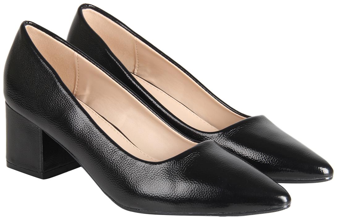 

Flat n Heels Women Black Pumps
