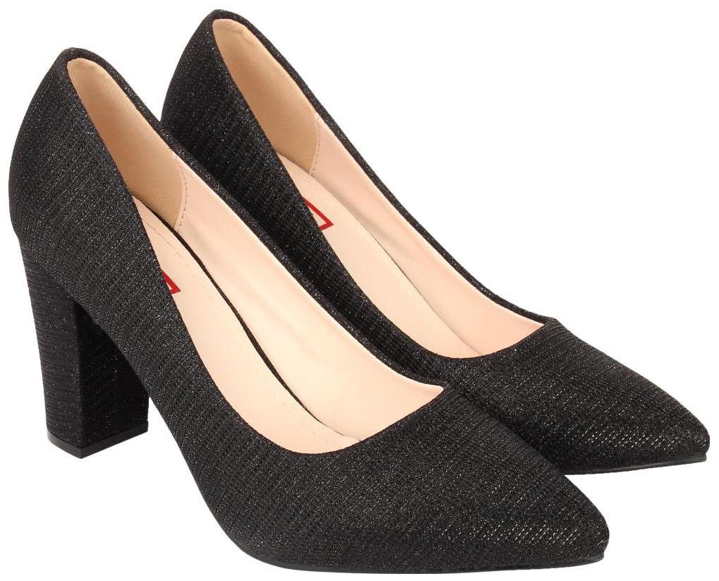 

Flat n Heels Women Black Pumps