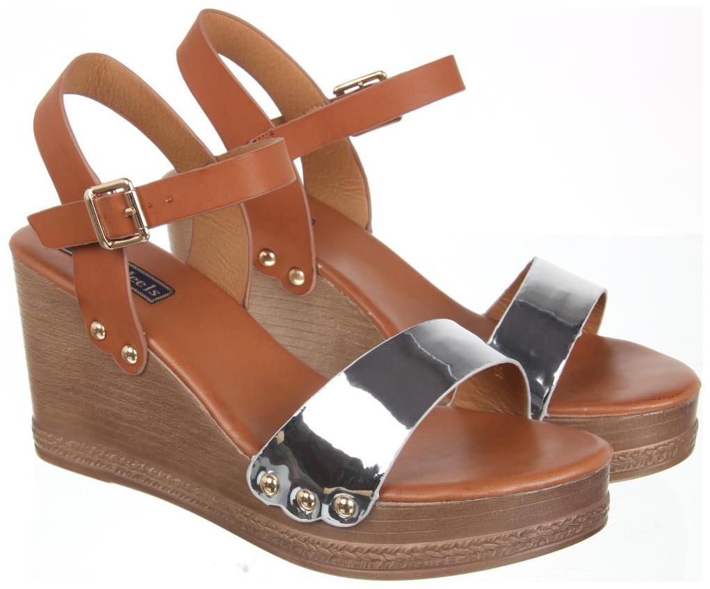 

Flat n Heels Women Silver Wedges