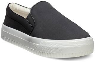 Flat n Heels Black Flat Sneakers