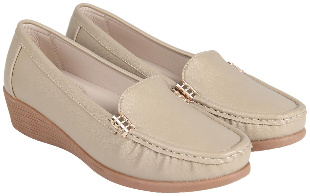 

Flat n Heels Women Brown Loafers