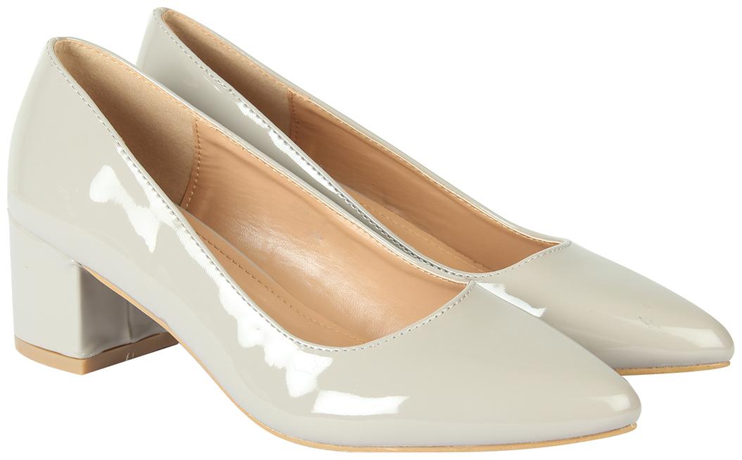 

Flat n Heels Women Grey Pumps