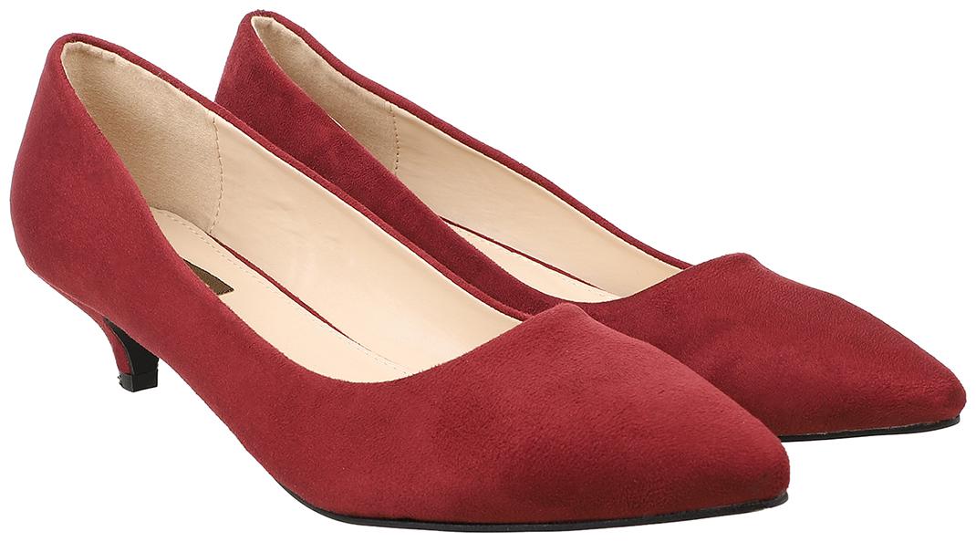 

Flat n Heels Women Maroon Pumps