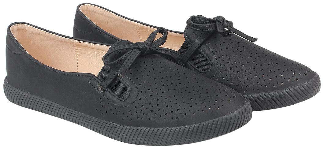 

Flat n Heels Women Black Casual Shoes