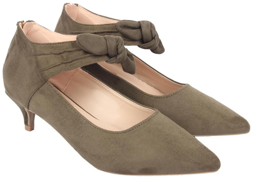 

Flat n Heels Women Green Heeled Sandals