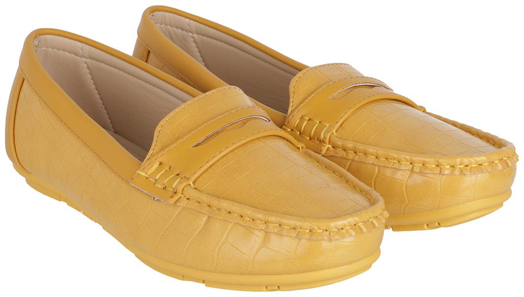 

Flat n Heels Women Yellow Loafers